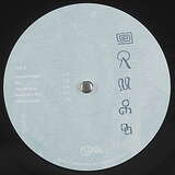 Vesto Comodo: Traces